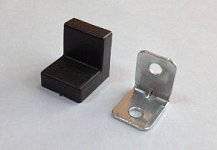 Уголок металл с пласт. 20*20, венге