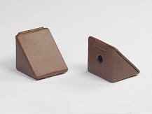 Уголки пластмассовые, дуб